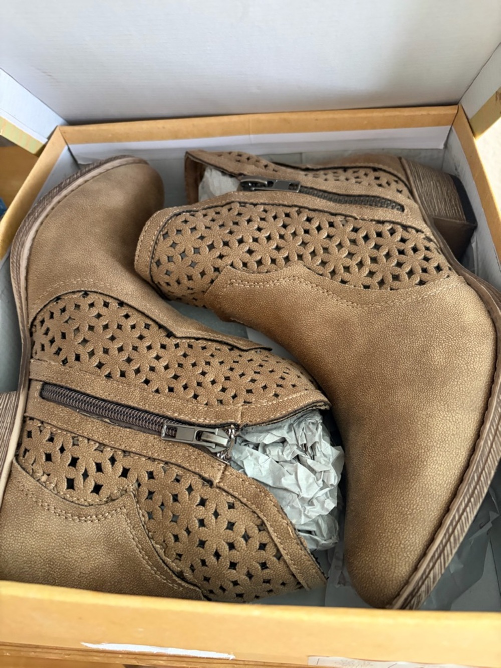 NWT Women’s boutique Tan Perforated Ankle Booties